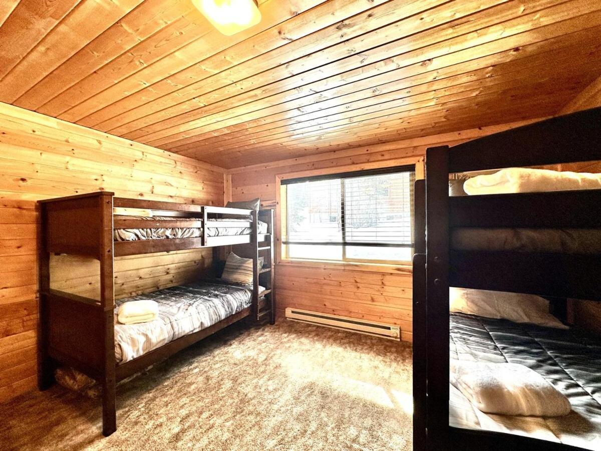 Lovely Log Cabin With Fire Pit! Duck Creek Village Luaran gambar